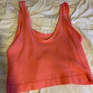 Cropped pink tank top